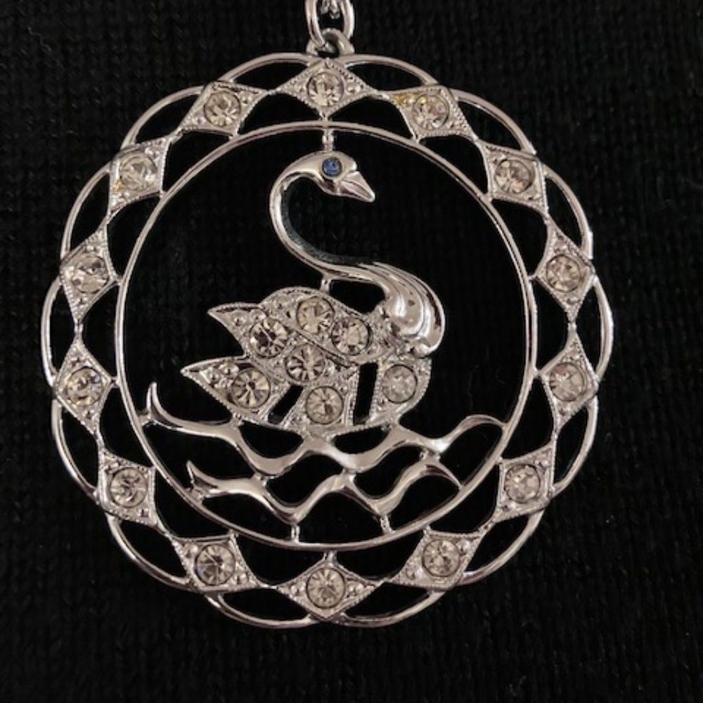 Vintage Sarah Coventry Swan Necklace